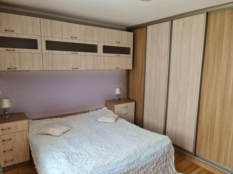 Comfortable Apartment! Прага Екстериор снимка